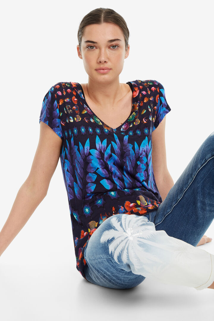 T-shirt with Tropical Fish Erika | Desigual