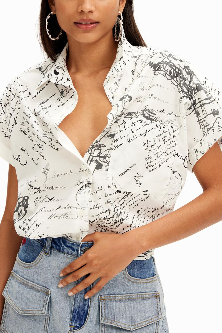 Short-sleeved shirt with texts. | Desigual