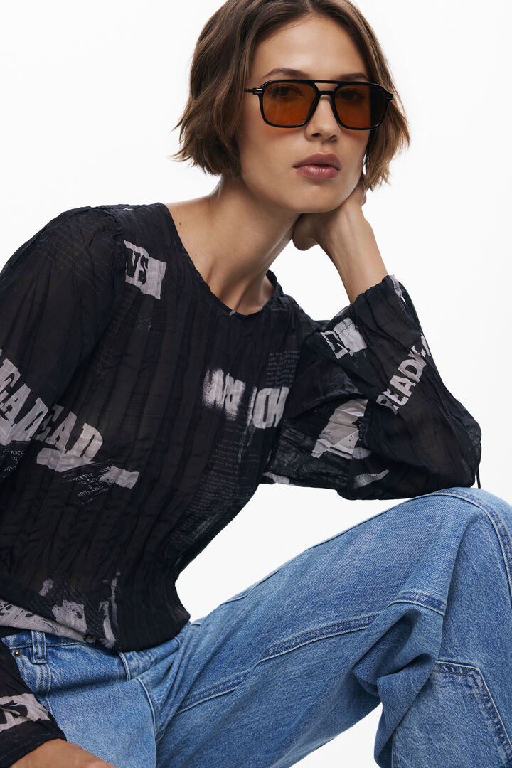 Blusa plissada jornal | Desigual