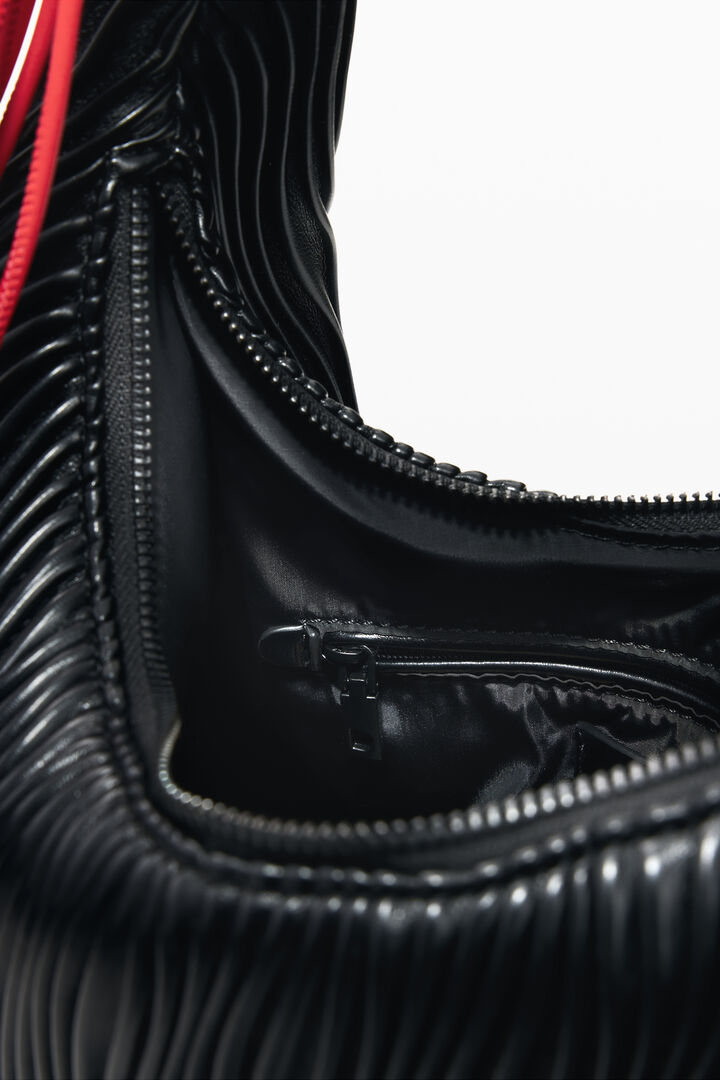 Medium bag with embossing | Desigual