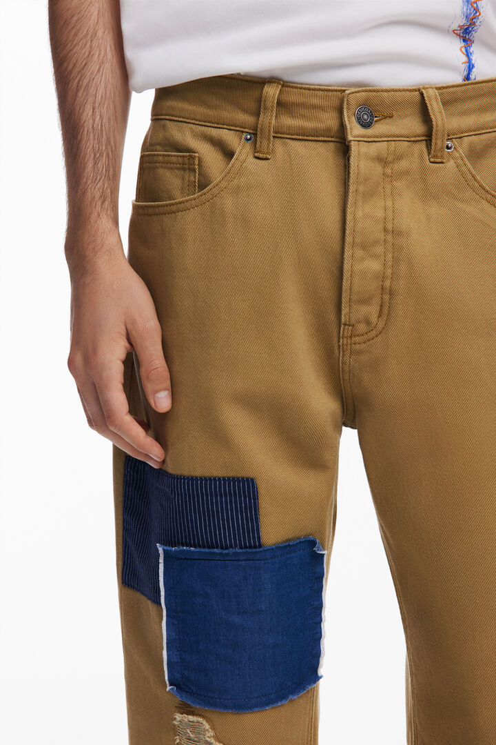 Turn-up hem patch trousers | Desigual