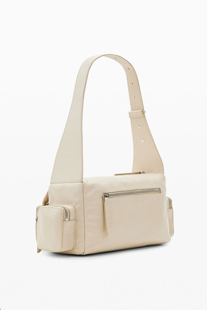 Midsize pockets leather bag | Desigual