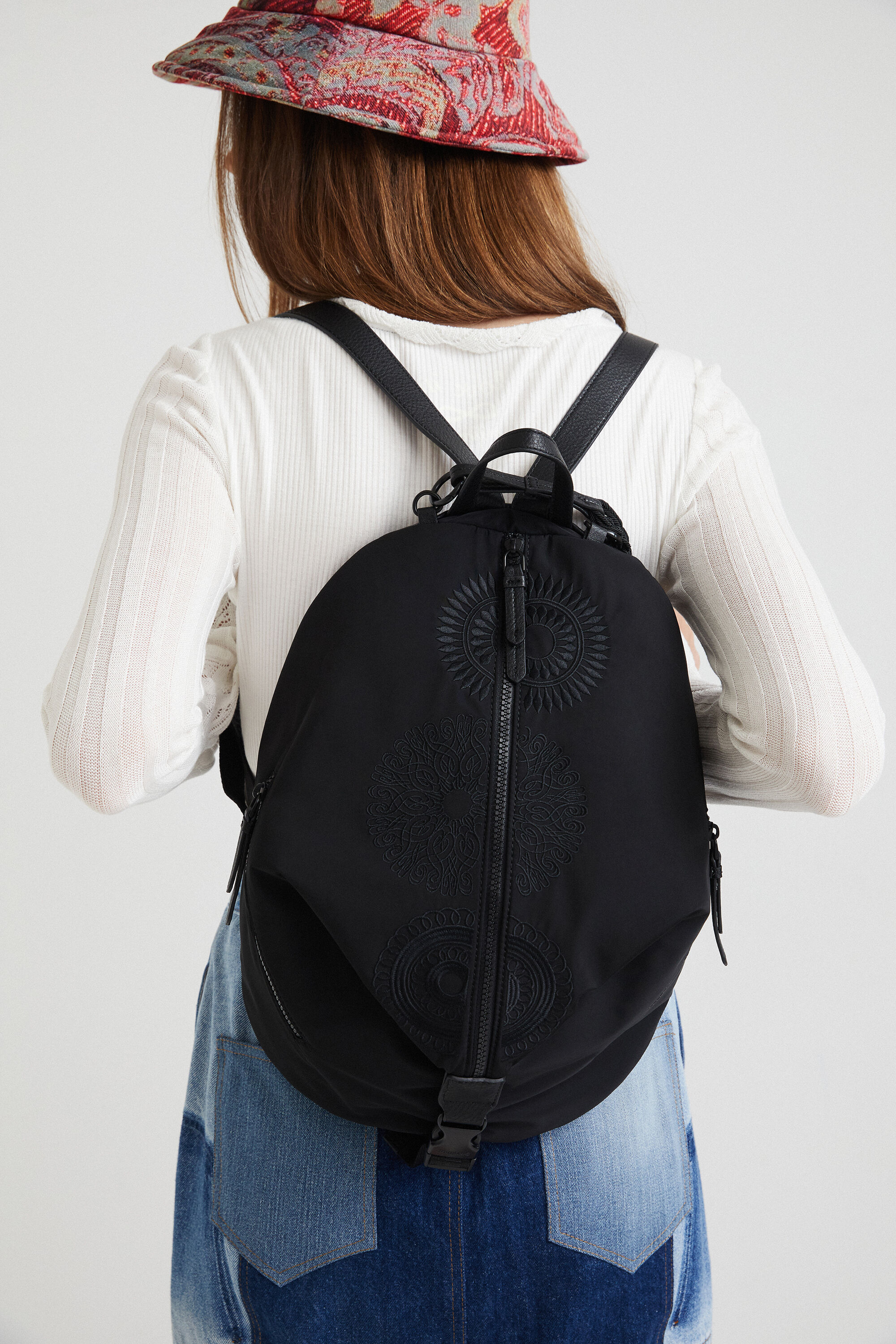 Mochila nylon mandalas Desigual