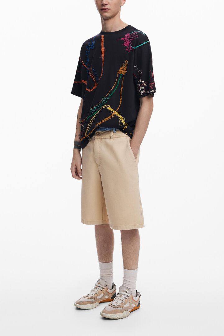 Short-sleeve T-shirt with drawings
