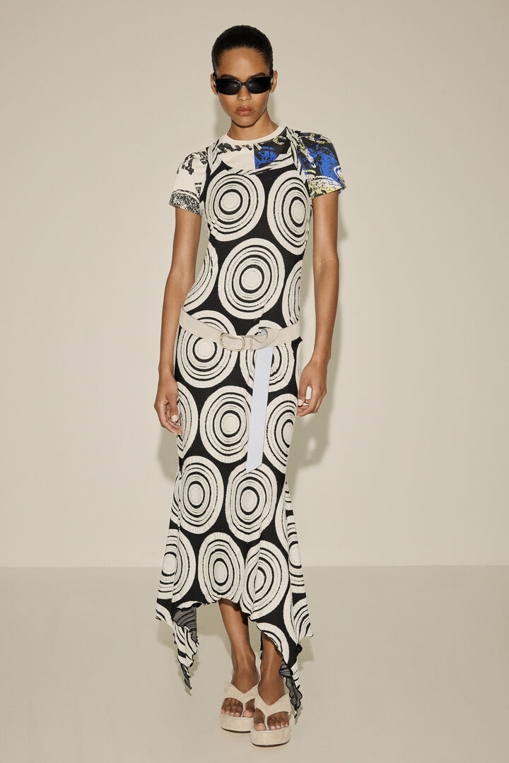 Long dress with circles