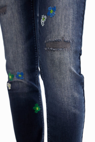 Embroidered push-up skinny jeans | Desigual