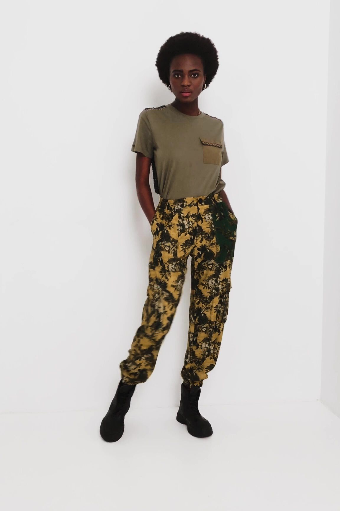 Pantalon cargo floral