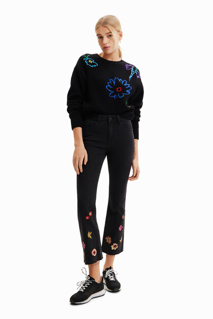 Floral embroidery flare cropped jeans