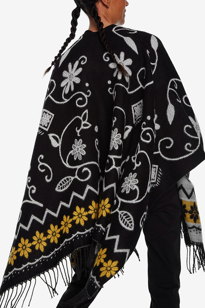 Fringed square poncho | Desigual