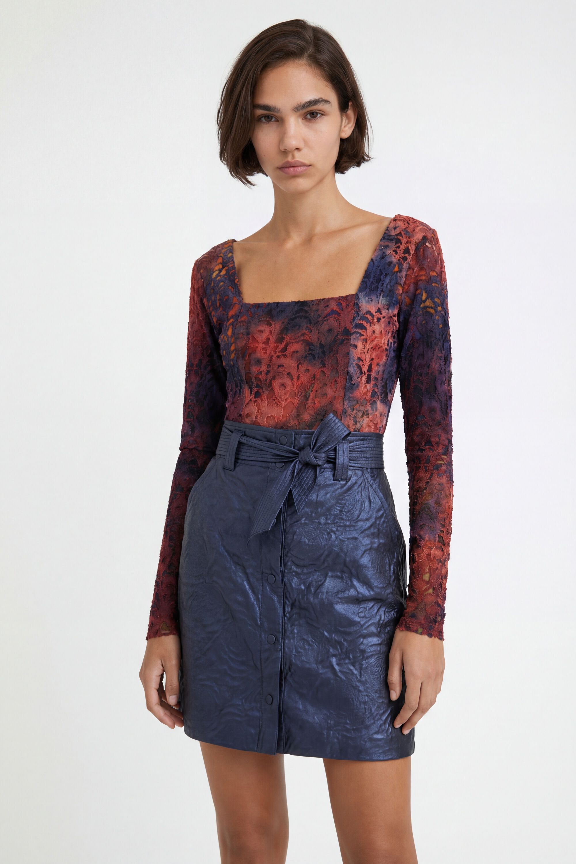 Desigual, Minirock im Slim Fit mit Blumenrelief, Polyurethan, Blau, XL