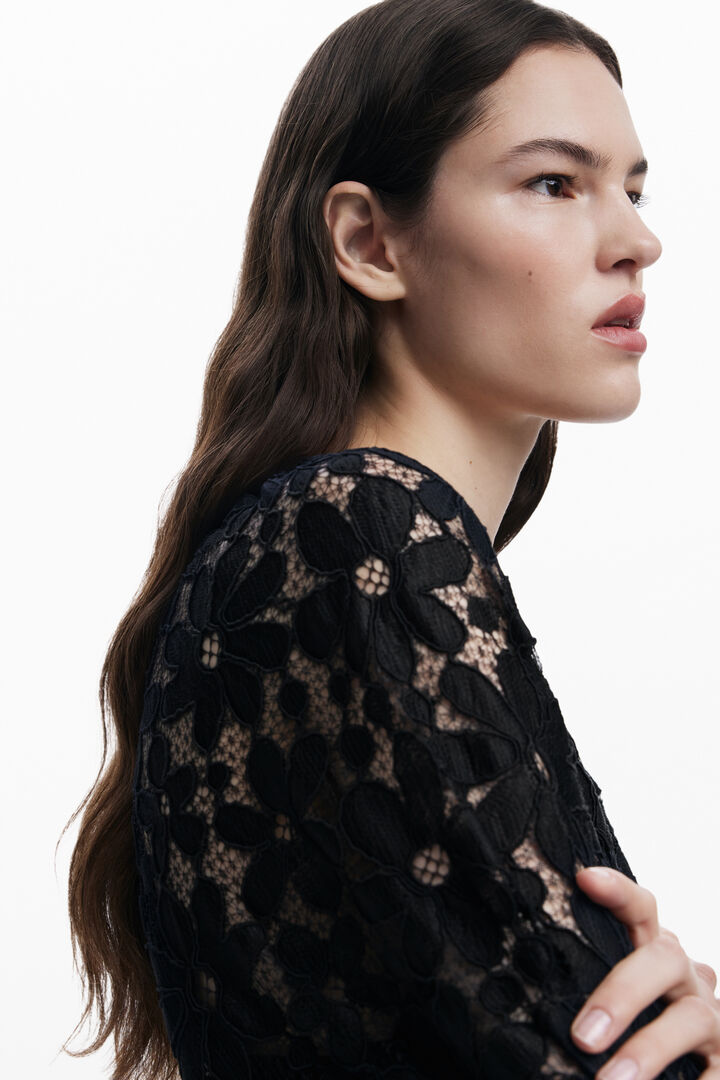 Cut-out blouse | Desigual