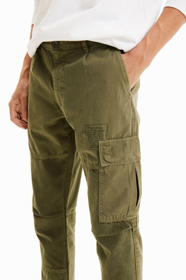 Spodnie typu cargo w patchworkowy deseń | Desigual