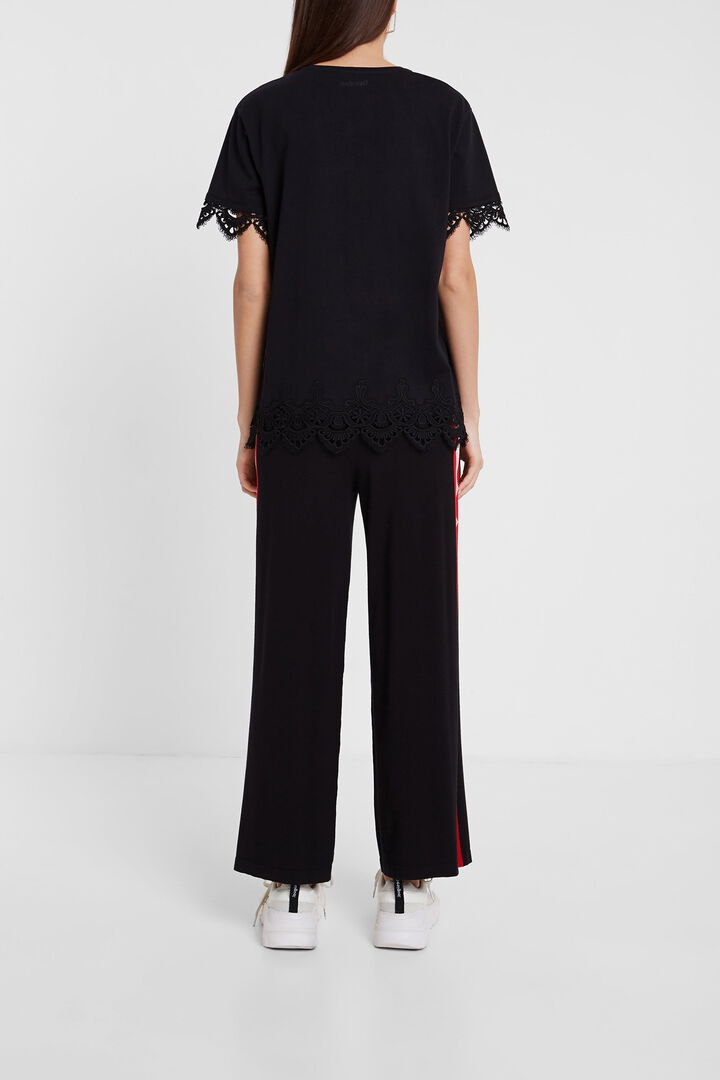 T-shirt with floral and lace design | Desigual