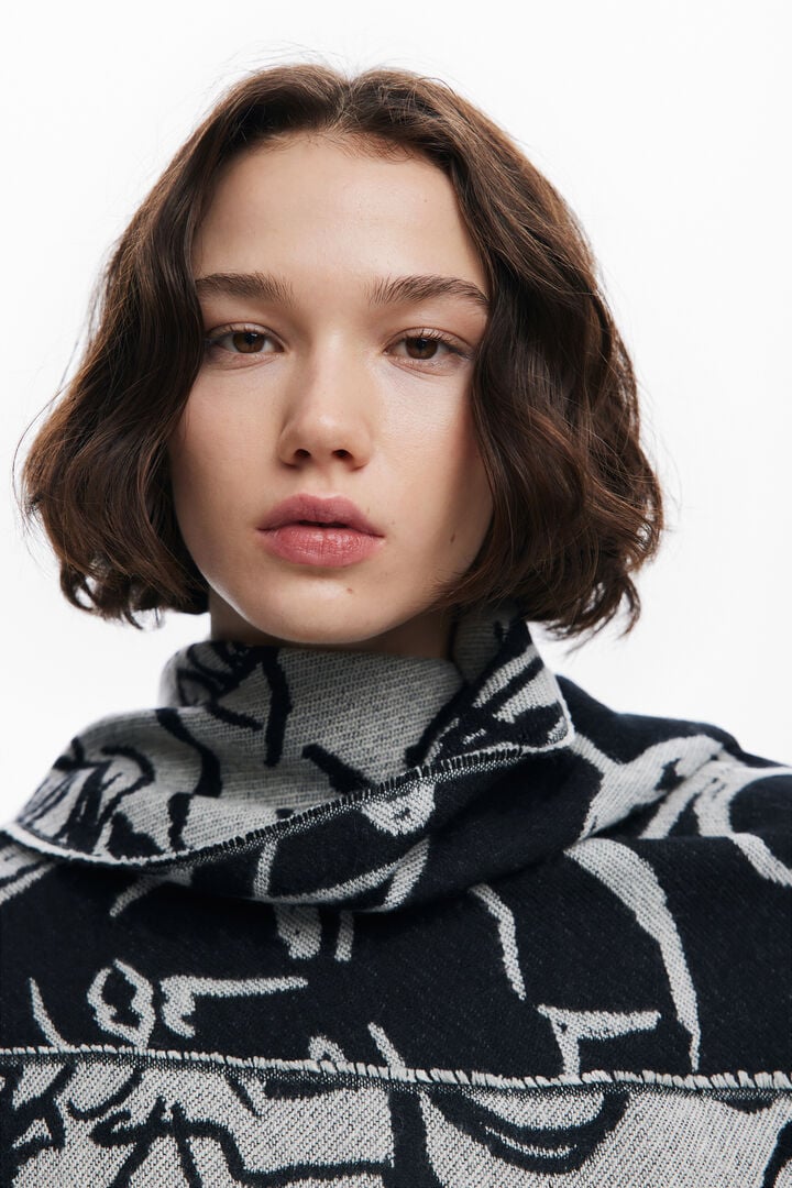 Long scarf with faces | Desigual