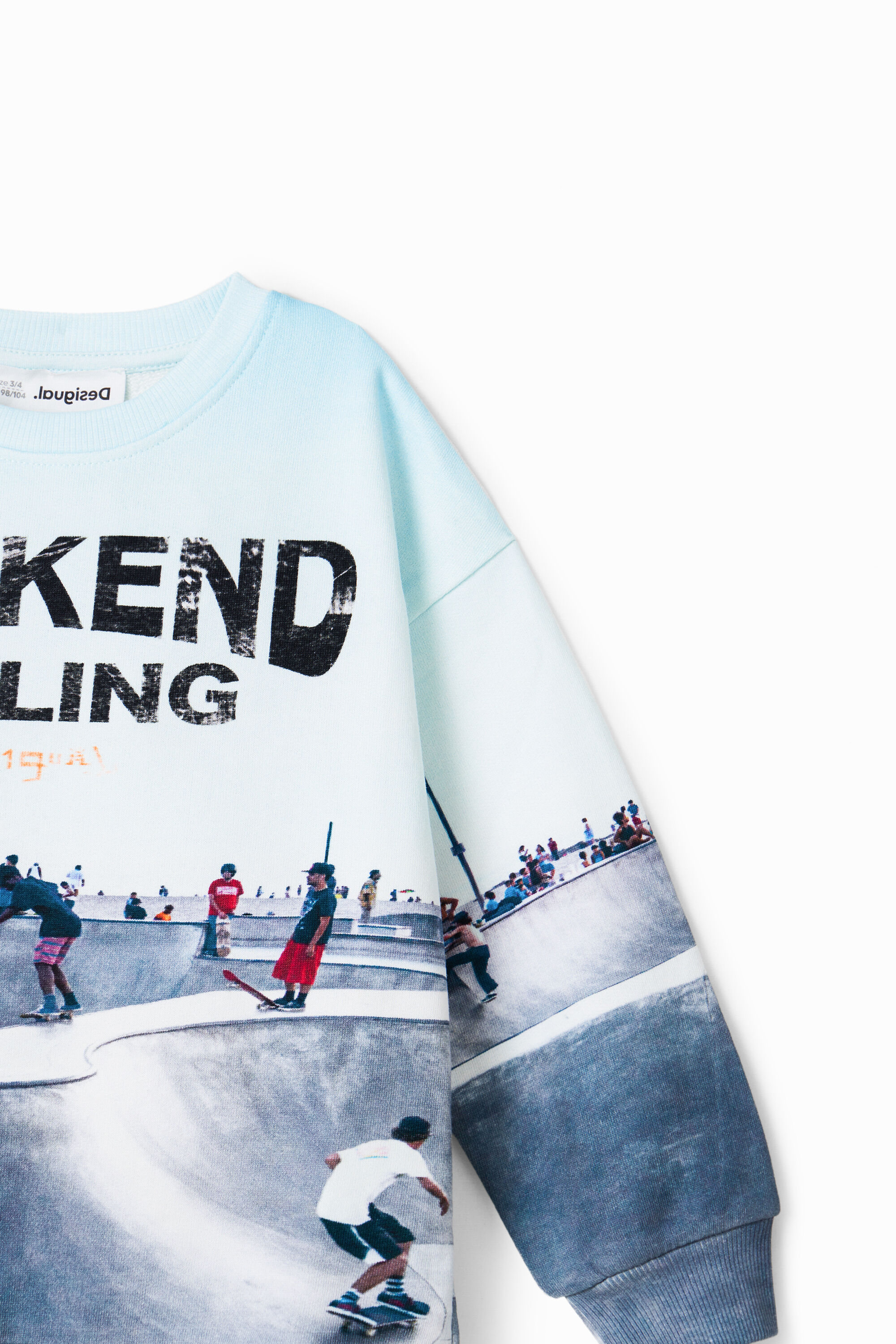 Sweat-shirt skate park