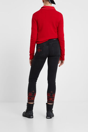 Embroidered ankle-grazer jeans | Desigual