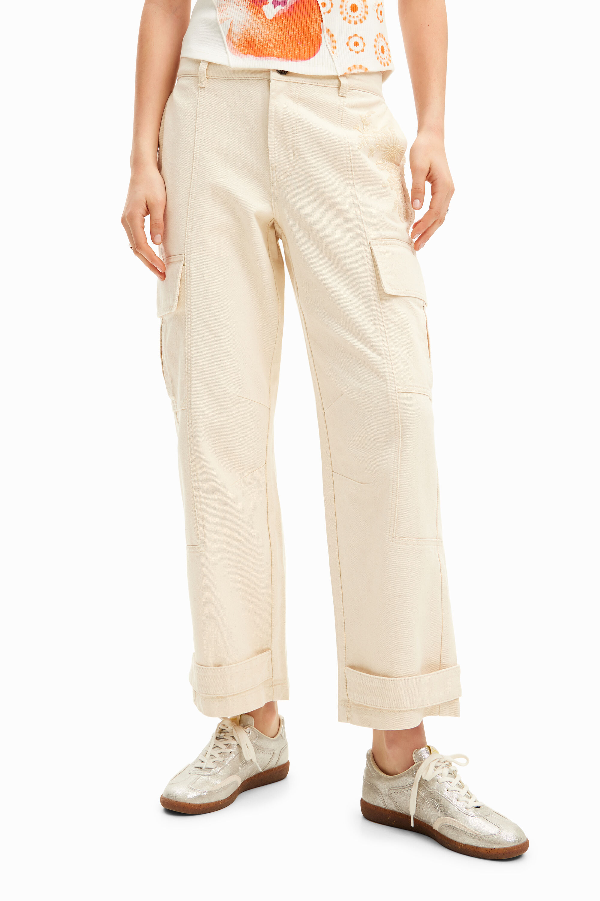 Embroidered cargo trousers I Desigual