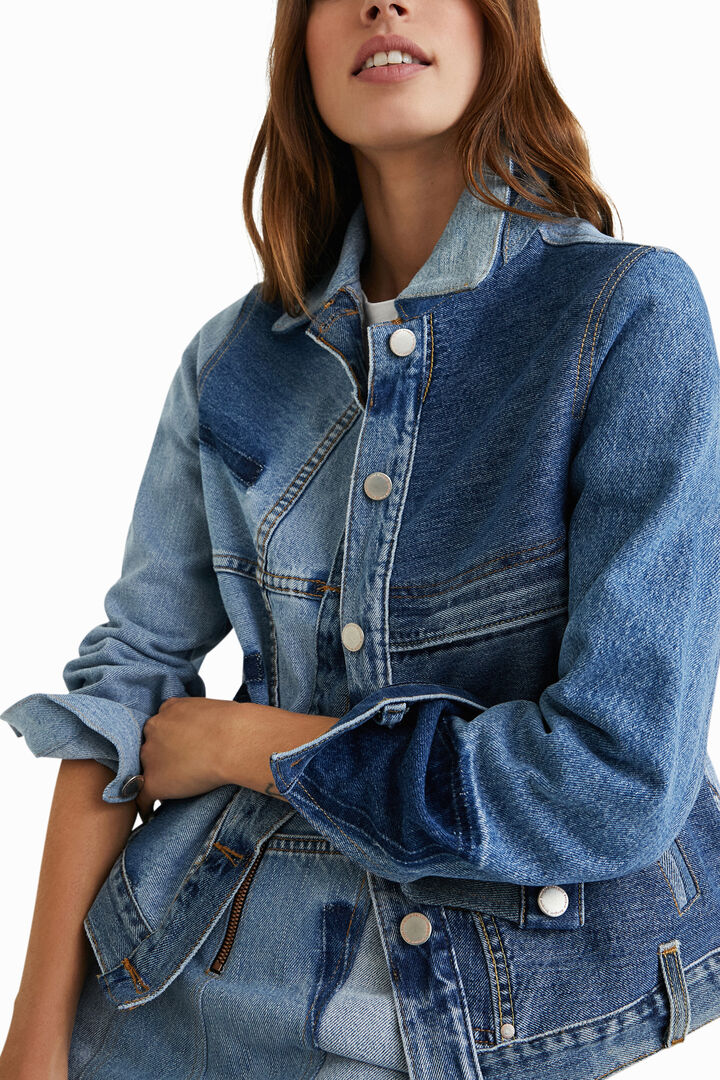 Chaqueta vaquera trucker upcycling | Desigual