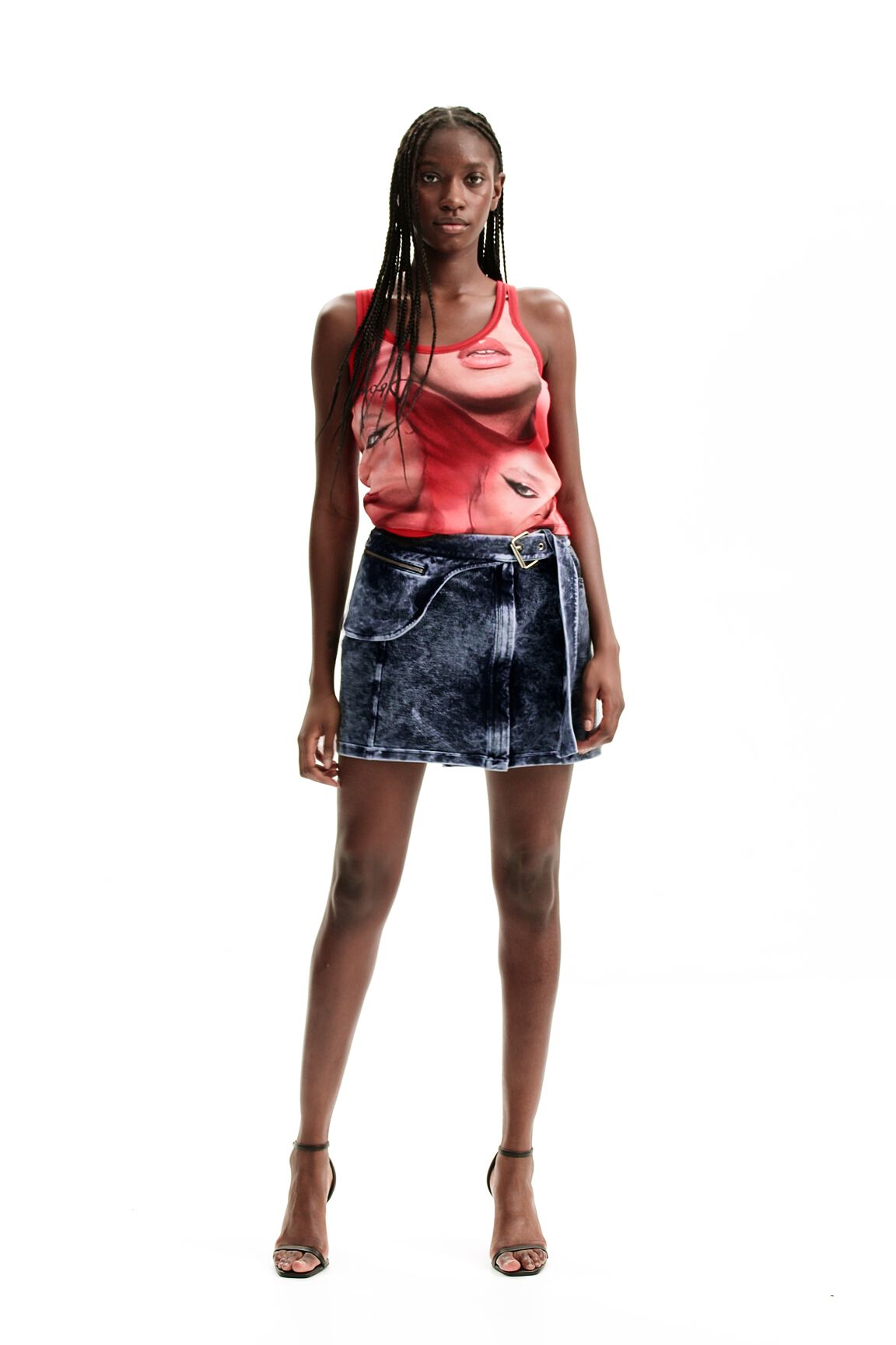 Camiseta tirantes desigual new arrivals