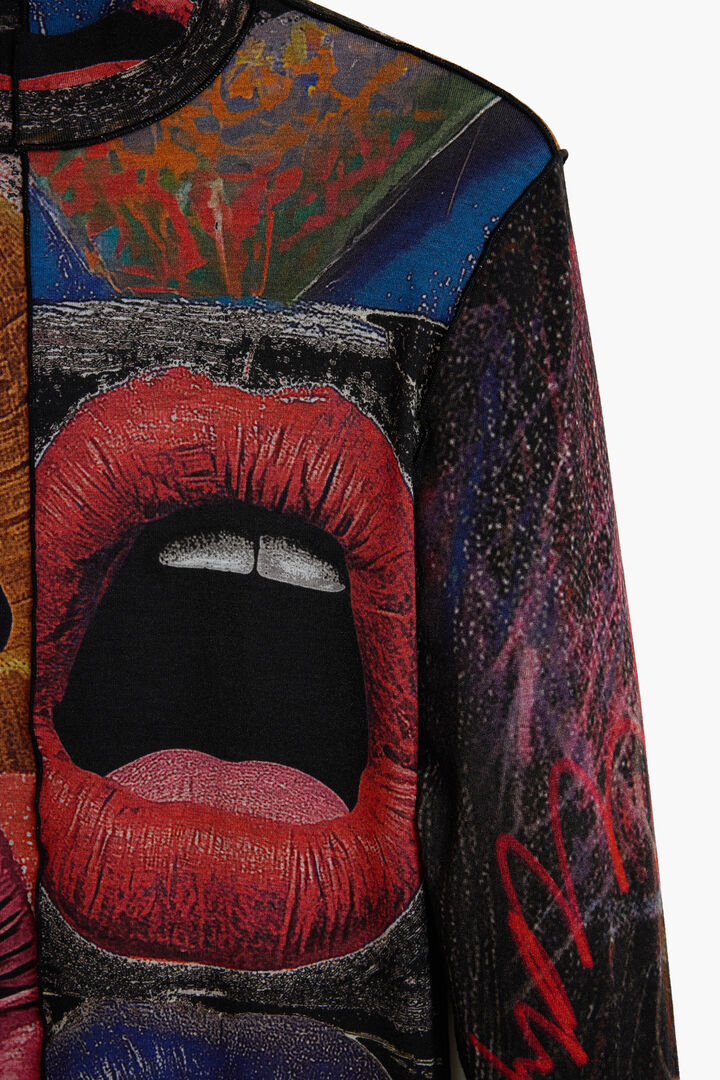 LANGERMIG T-SHIRT MET HOGE KRAAG