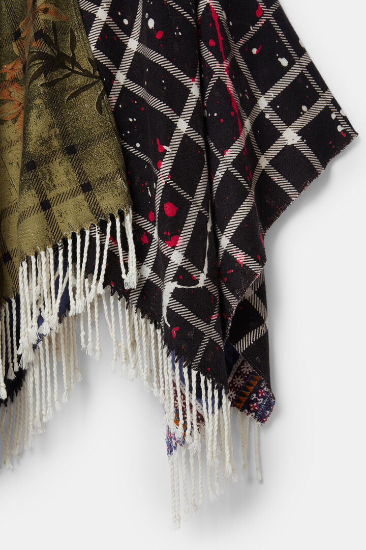 Half-half reversible poncho | Desigual