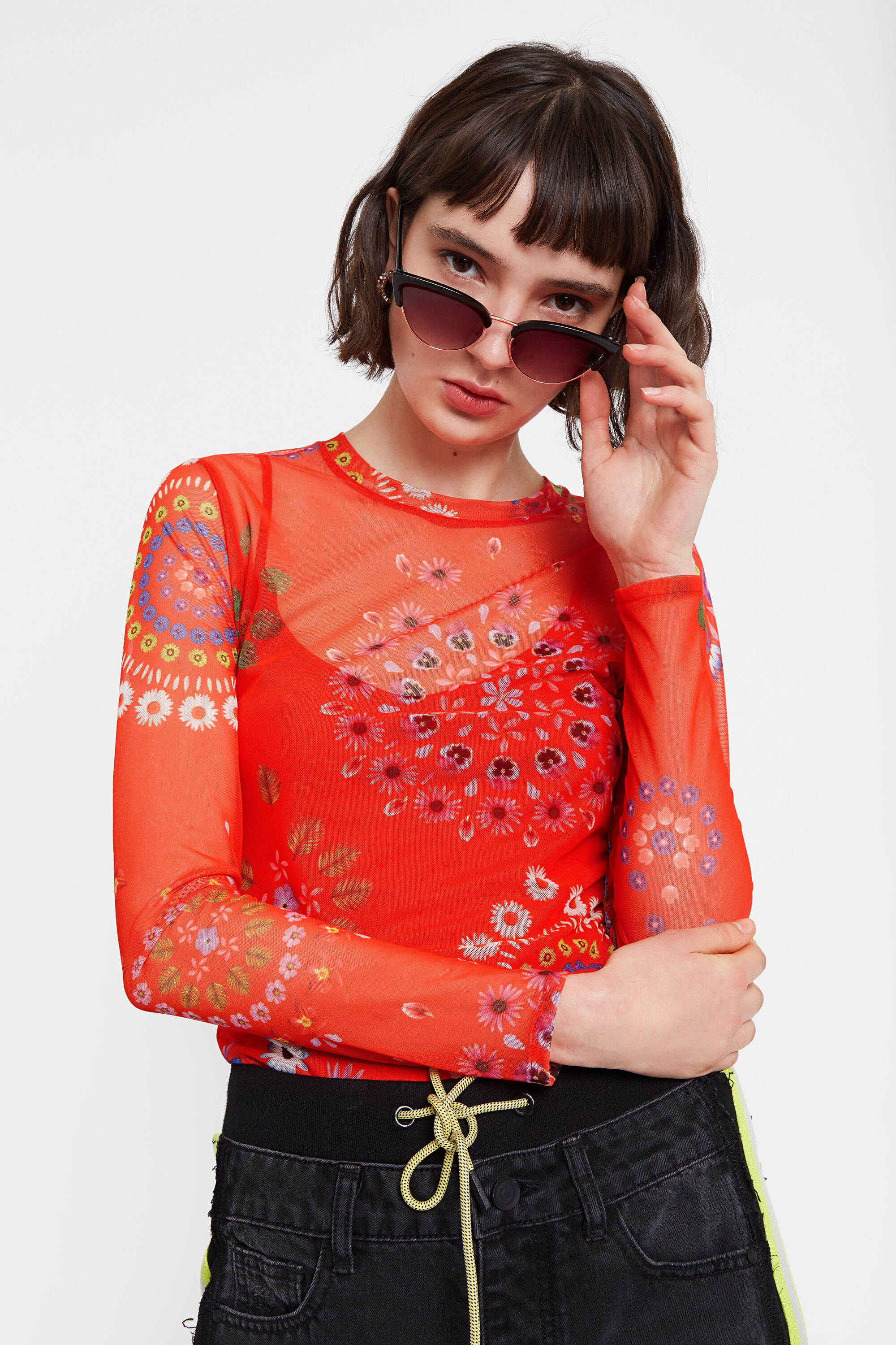 maglietta semitrasparente