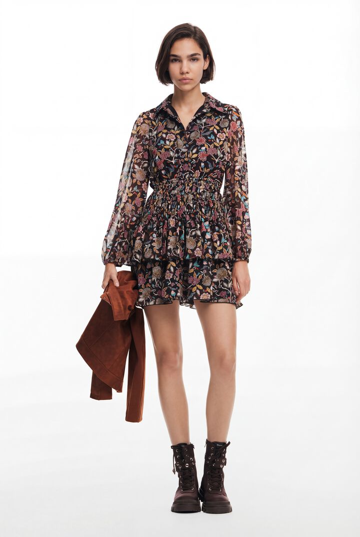 Kr&aacute;tk&eacute; květinov&eacute; &scaron;aty | Desigual