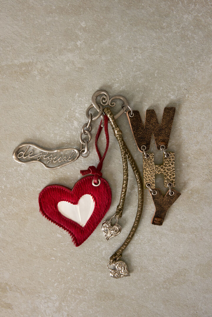 Charm piel studio