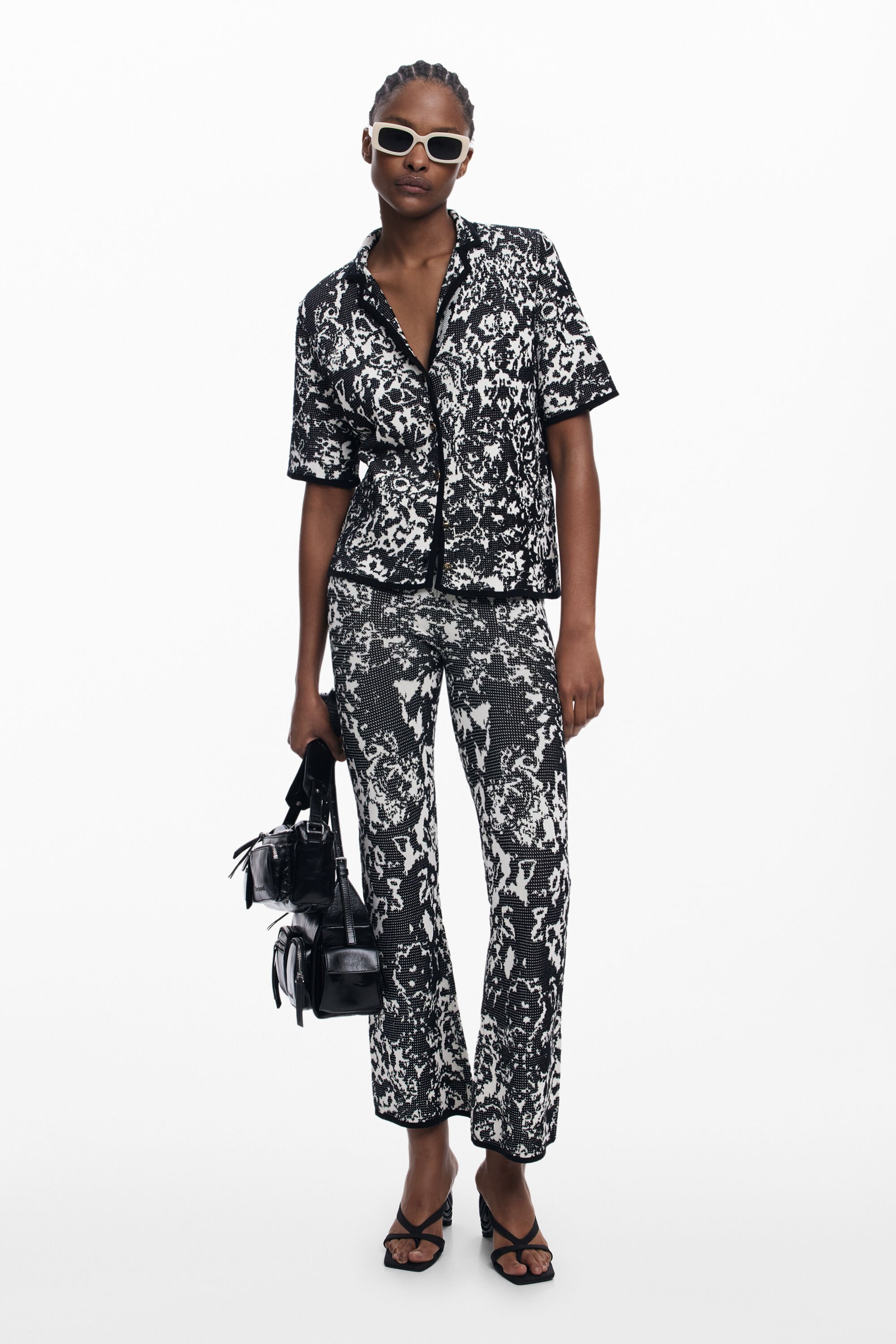 Desigual Printed Short-sleeve Shirt In Black
