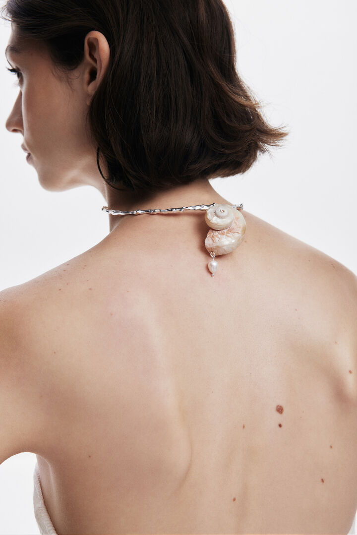 Collar rígido concha baño plata Zalio | Desigual