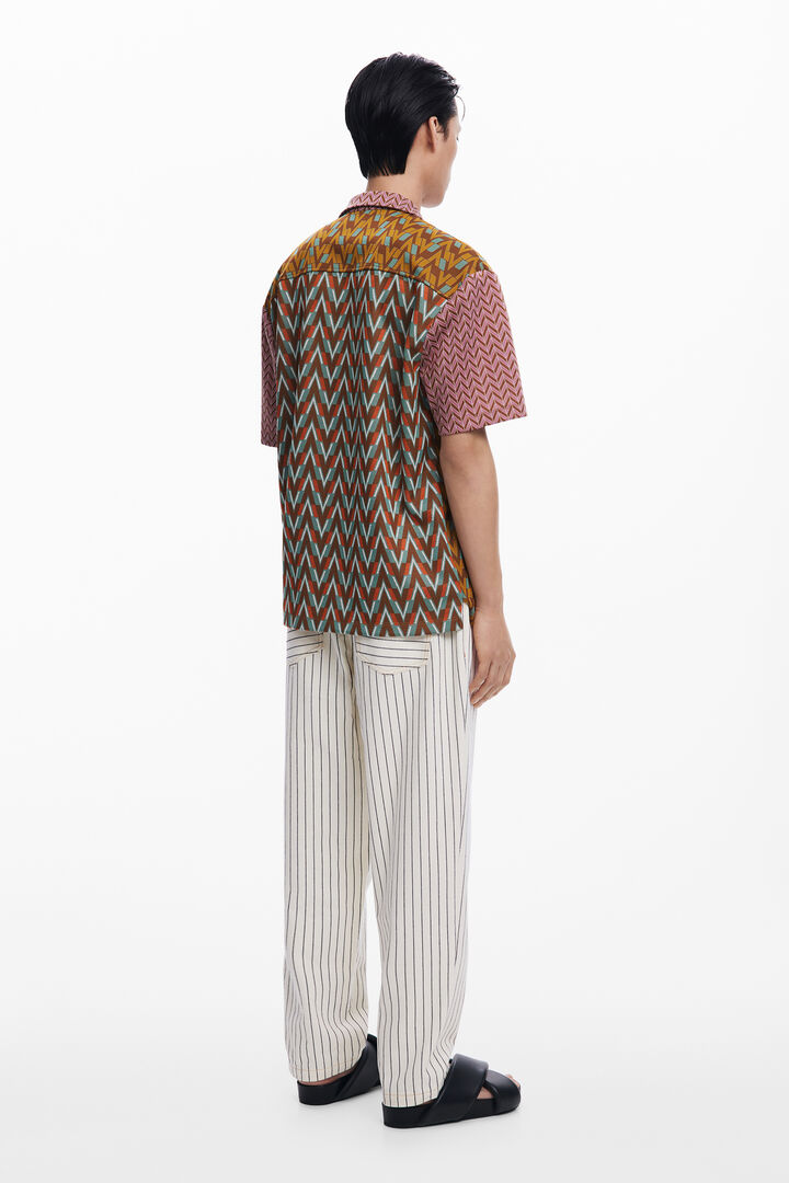 ジャカードシックスティーズシャツ | Desigual