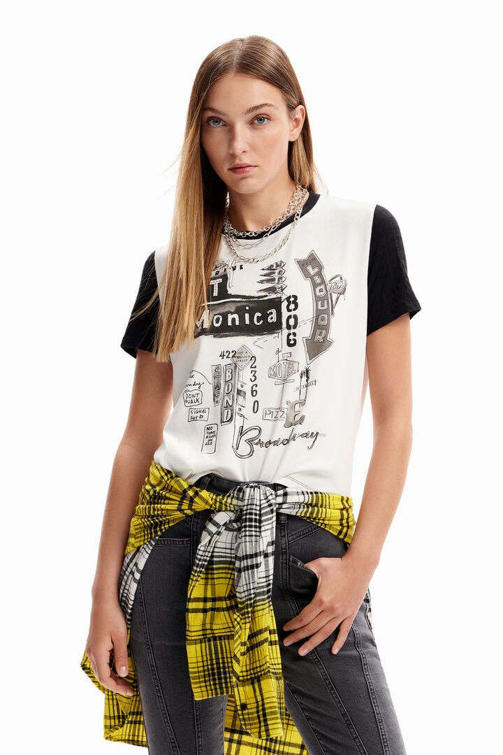 Camiseta rejilla geométrica  Camisetas Desigual Mujer ⋆ AyhanGunyil