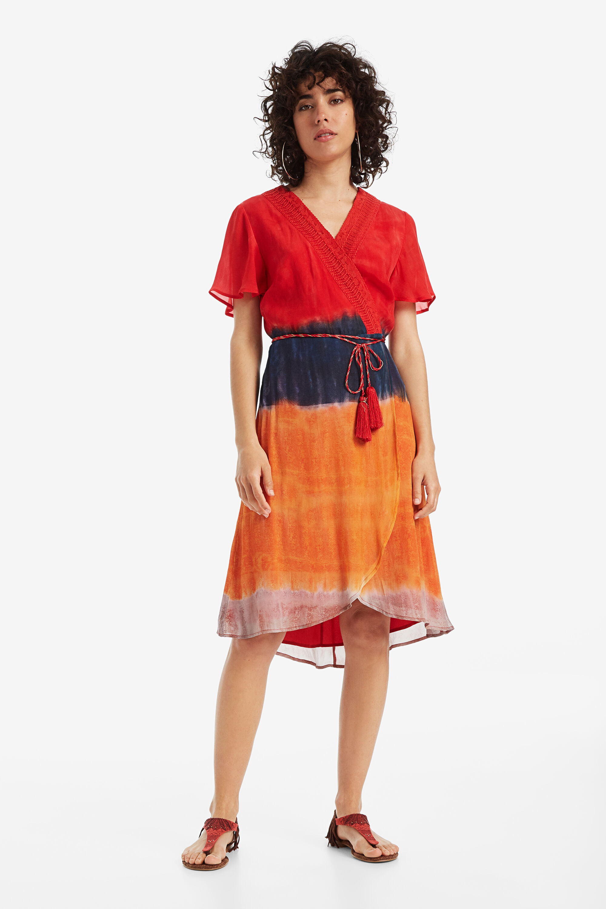 Desigual Tie Dye Overslagjurk Met V Hals Temis Red 38 desigual kopen in de aanbieding Desigual Tie Dye Overslagjurk Met V Hals Temis Red 38 desigual kopen in de aanbieding